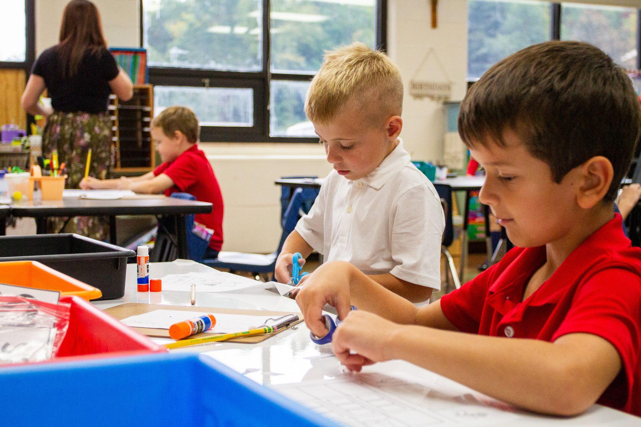 students doing an art project